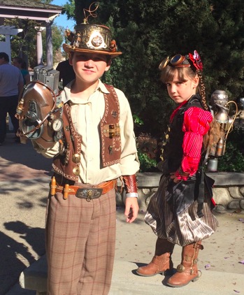 Dont_mess_with_mini_steampunks