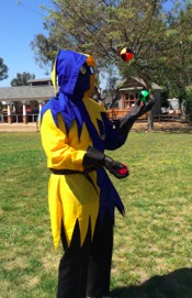 Mystery_Drake_Juggling_1
