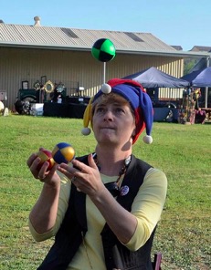 Sparky_Jester_Juggling