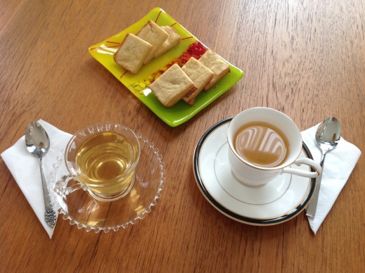 Tea_Dueling_Biscuits